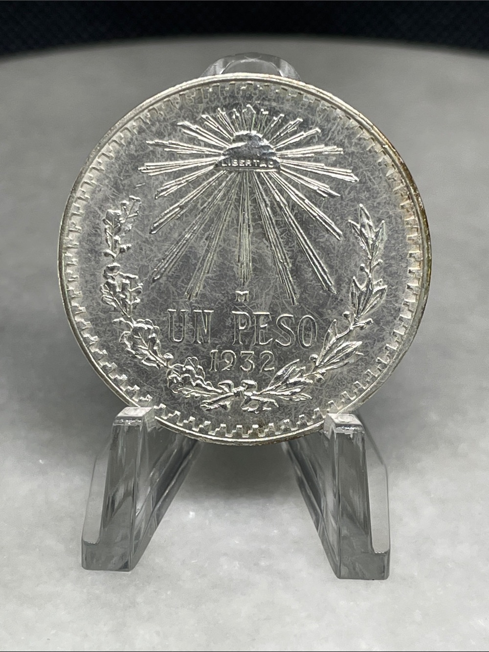 🇲🇽 1932 Mexican Un Peso .720 % Silver BU